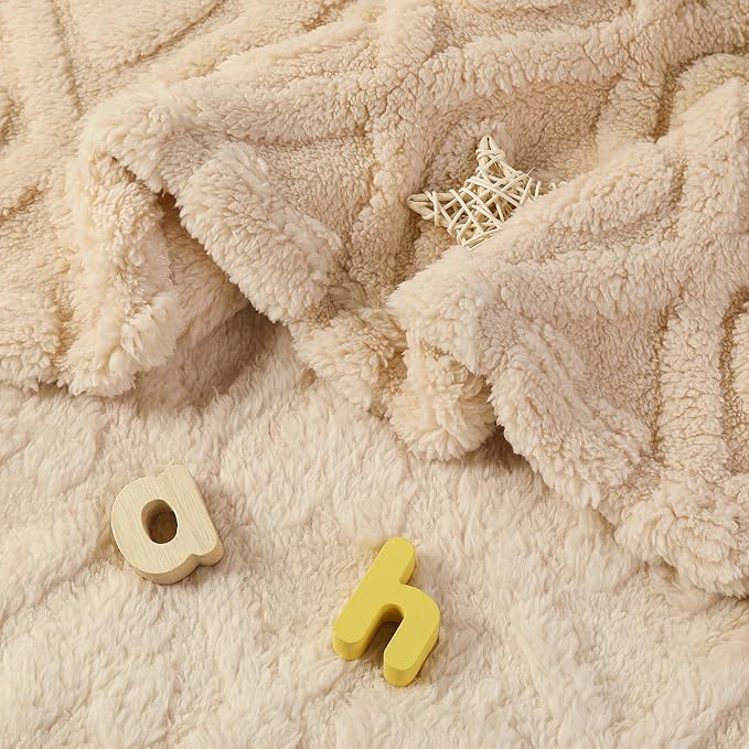Sherpa Baby Blanket for Girls Toddlers Fleece Fluffy Fuzzy Blanket for Baby,Soft Warm Cozy Fleece Blanket,Receiving Blanket for Infant Newborn (Beige, 30 * 40, Love)