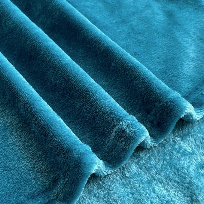 Bnuitland Travel Blanket and Pillow 2 in 1, Soft Flannel Airplane Blanket in Bag Compact-Long Flight Essential for Adults and Kids, Portable Luggage Sleeve and Backpack Clip, 65×40 inch Teal Blue