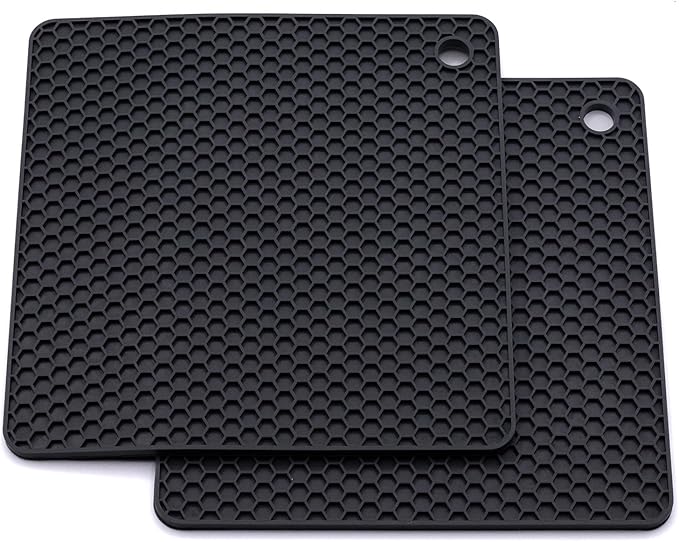 Extra Long Oven Mitts and Pot Holder Set for Ultimate Kitchen Safety- hot Pads and Oven Mitts- Heavy Duty- Silicone Heat Resistant Oven Mitts and Pot holde(Dark Gray)