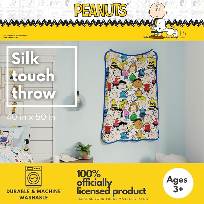 Franco Peanuts Kids Bedding Super Soft Cozy Silk Touch Throw, 40 in x 50 in, (Officially Licensed Product)
