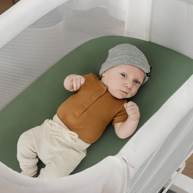 GRSSDER Stretchy Ultra Soft Fitted Bassinet Sheet Set 2 Pack, Universal Fit for Bassinets Baby Cradle Moses Basket Oval Rectangle Mattress Safe and Snug, Stylish Bassinet Sheets of Cars Print for Boys