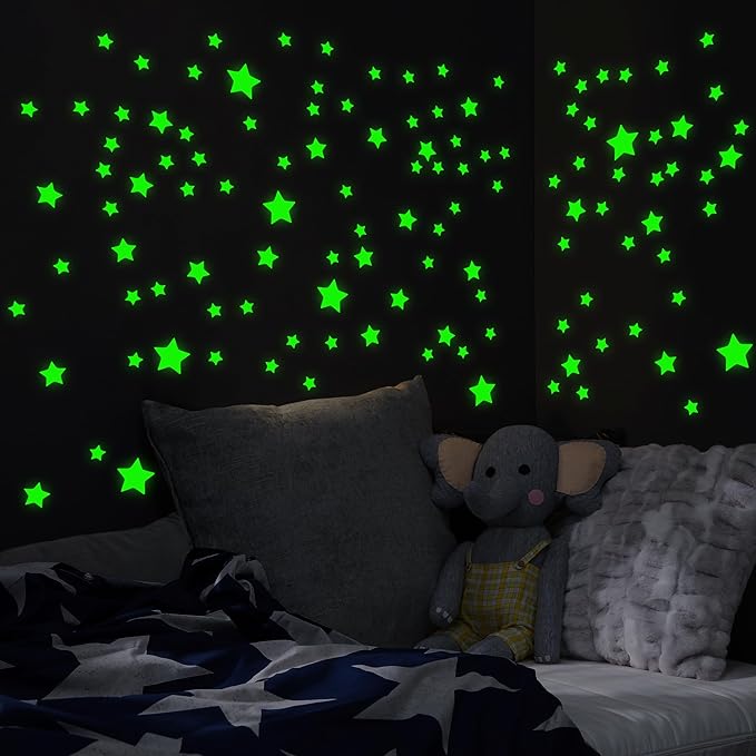 Glow in The Dark Stars for Ceiling, Luminous Wall Sticker, Kids Bedroom Wall Decal, Sticky Fluorescence Star, Gift for Boys and Girls (Green)