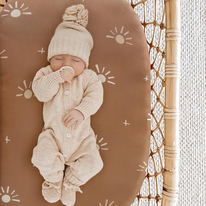 GRSSDER Stretchy Ultra Soft Bassinet Sheet 2 Pack, Universal Fit for Bassinets Baby Cradle Moses Basket Oval Rectangle Mattress or Changing Table Pad Safe and Snug, Stylish Print of Sunny Bear