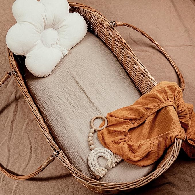 Muslin Bassinet Sheets 2 Pack for Baby Boy and Girl, Breathable Elastic Cozy Fitted Cotton Bassinet Mattress Sheet, Universal Fit for Hourglass Oval and Rectangle Bassinet Mattress (Elegant Colors)