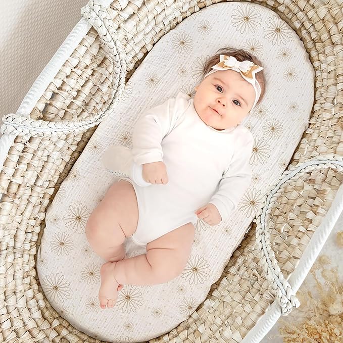 Muslin Bassinet Sheets Baby: Cotton Bassinet Sheets Fitted for Boys and Girls - Bassinet Sheets for Oval Rectangle or Hourglass Mattress(Nudepink Daisy)