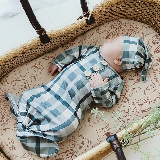 GRSSDER Stretchy Ultra Soft Bassinet Sheet 3 Pack, Universal Fit for Bassinets Baby Cradle Moses Basket Oval Rectangle Mattress or Changing Table Pad Safe and Snug, Stylish Print of Sunny Bear