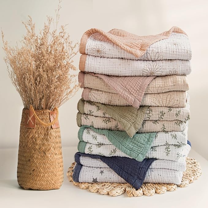 Lulu moon Muslin Quilt Blanket, Crib Blanket for Baby and Toddler,47x47 Inches(Olive Tree)