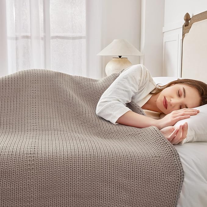 Knitted Weighted Blanket(Beige 60"x80" 15lbs),Home Décor Cooling Throw Blanket for Hot Sleepers,Hand Made Chunky Knit Heavy Blanket for Adults Use on Queen/King Size Bed
