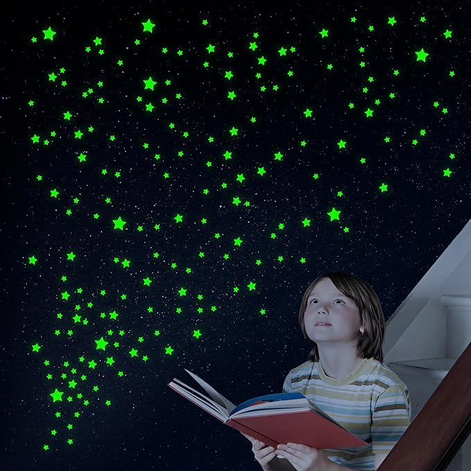 Glow in The Dark Stars for Ceiling, Luminous Wall Sticker, Kids Bedroom Wall Decal, Sticky Fluorescence Star, Gift for Boys and Girls (Green)