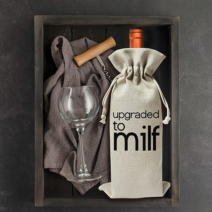 Pregnancy Announcement Wine Gift Bags - New Mom Gift Wine Bags - Cover Bag For Having New Baby - Grandparents - New Parents - Baby shower Party Supplies Favors - Mother's Day Gift - Burlap - HiMo213